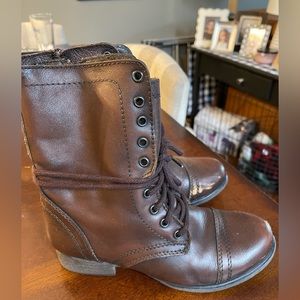 Steve Madden leather troppa boots size 6